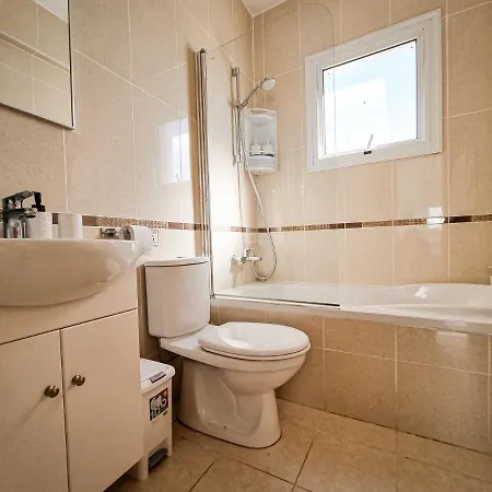 Villa Nissi Magnolia *