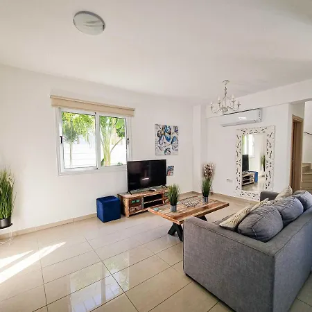 Villa Nissi Magnolia *