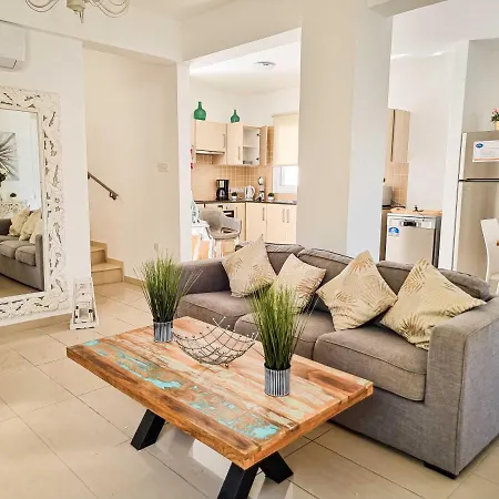 Villa Nissi Magnolia